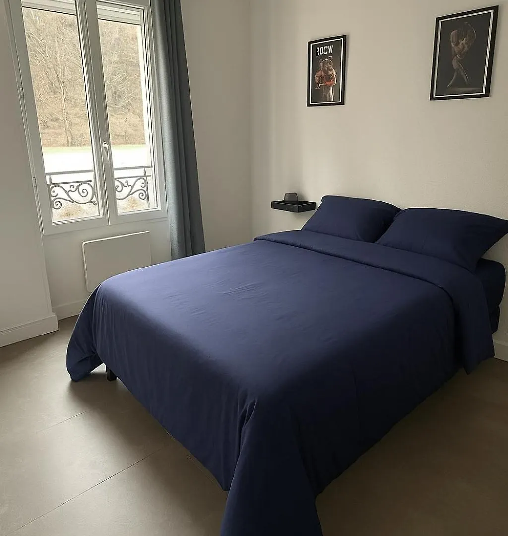 L'Aventure: Gaming Haven with Arcade, Billiards & Family-Friendly Amenities Apartment Saint-Etienne  France