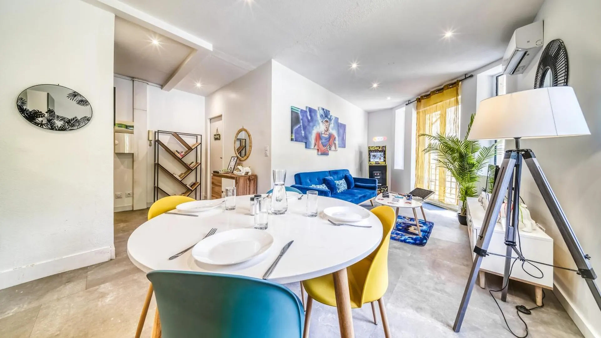 L'Aventure: Gaming Haven with Arcade, Billiards & Family-Friendly Amenities Apartment Saint-Etienne  France